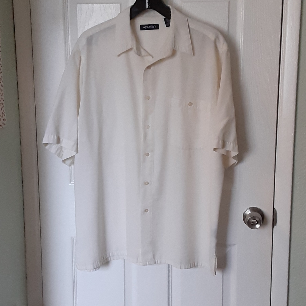 Puritan short sleeved men's button down shirt L